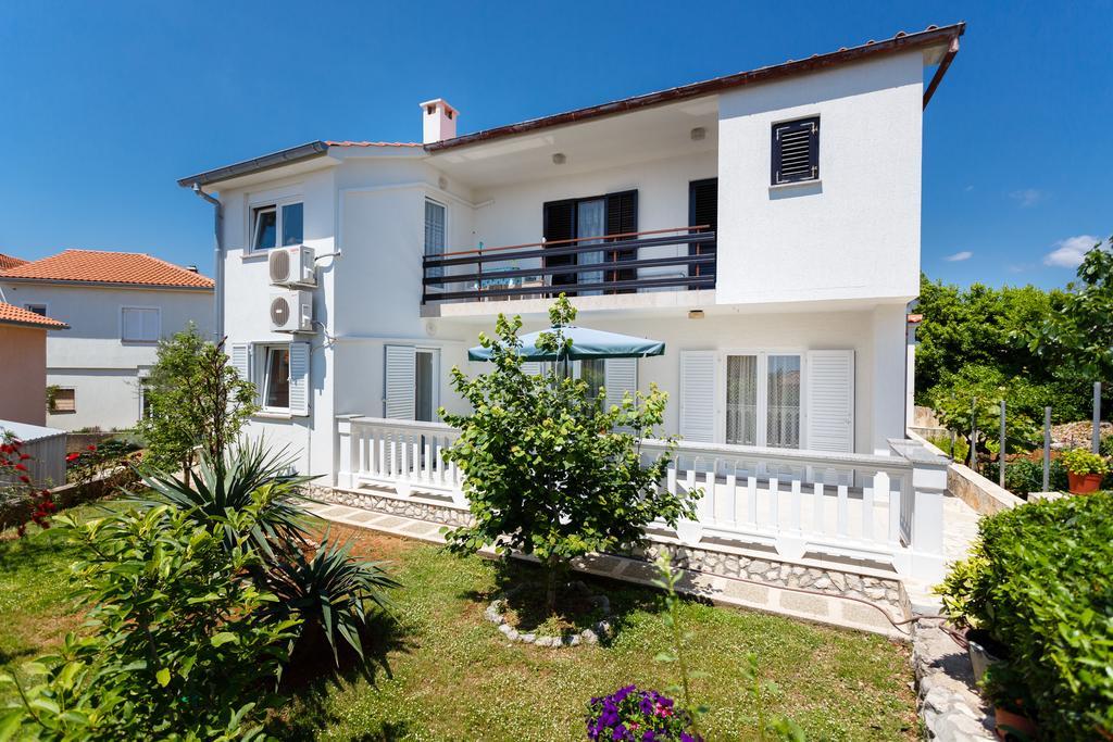Villa Rosi Krk Town Zewnętrze zdjęcie