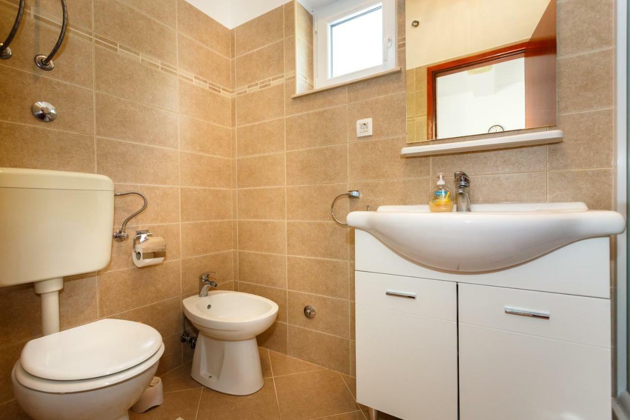 Villa Rosi Krk Town Zewnętrze zdjęcie